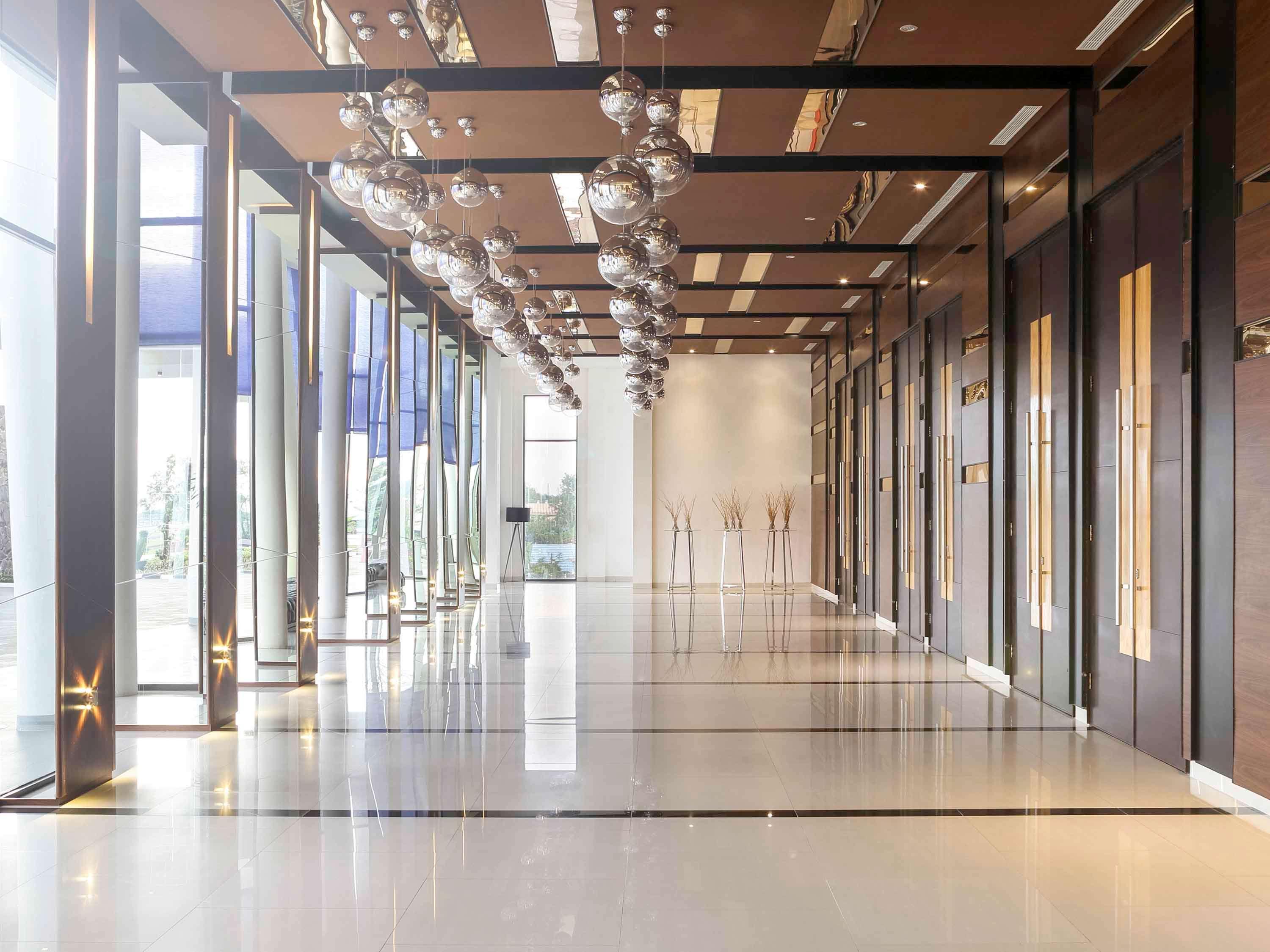 โนโวเทล บันจาร์มาซิน แอร์พอร์ต โฮเต็ล Hotel Banjarbaru ภายนอก รูปภาพ