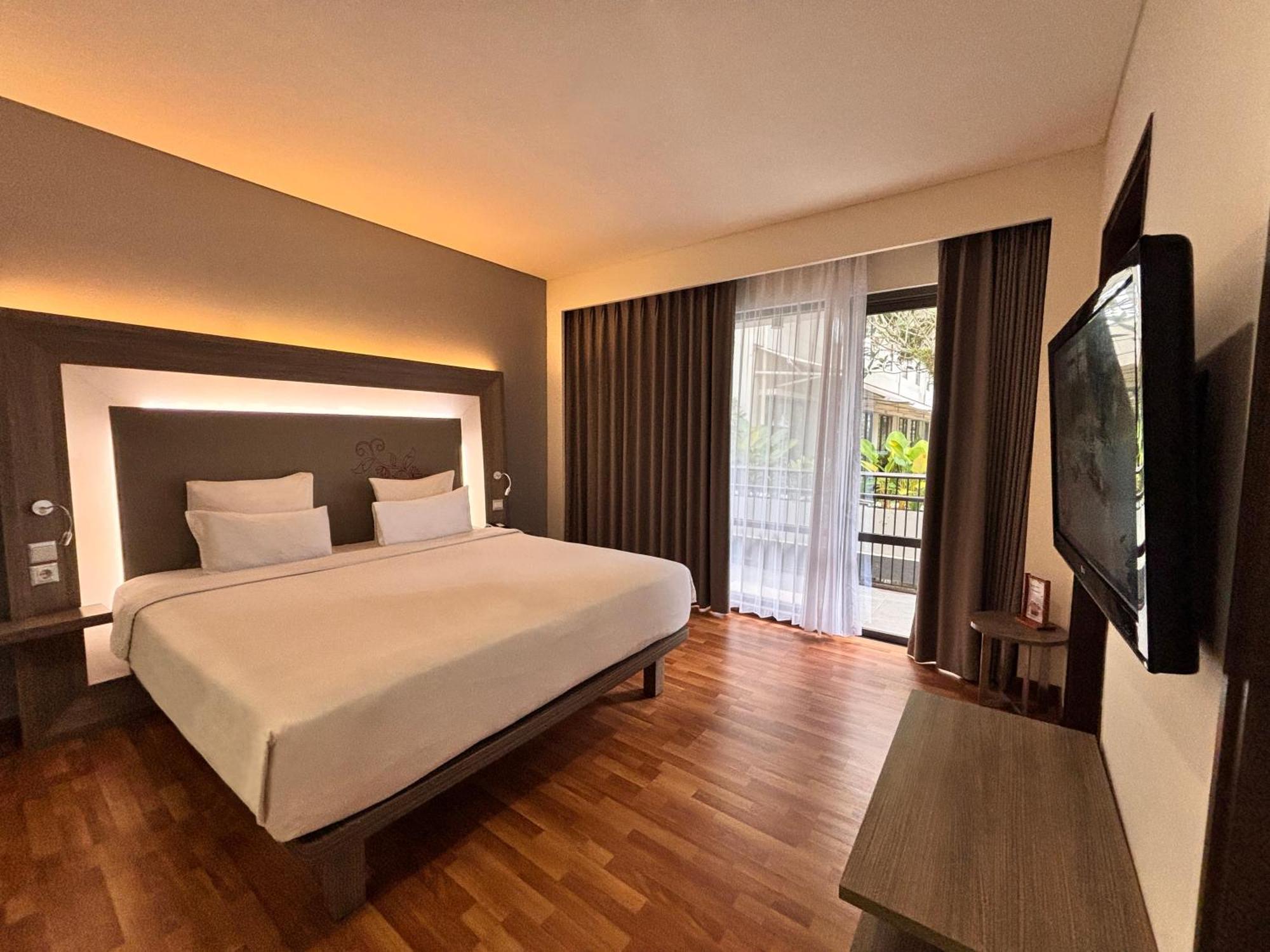 โนโวเทล บันจาร์มาซิน แอร์พอร์ต โฮเต็ล Hotel Banjarbaru ภายนอก รูปภาพ