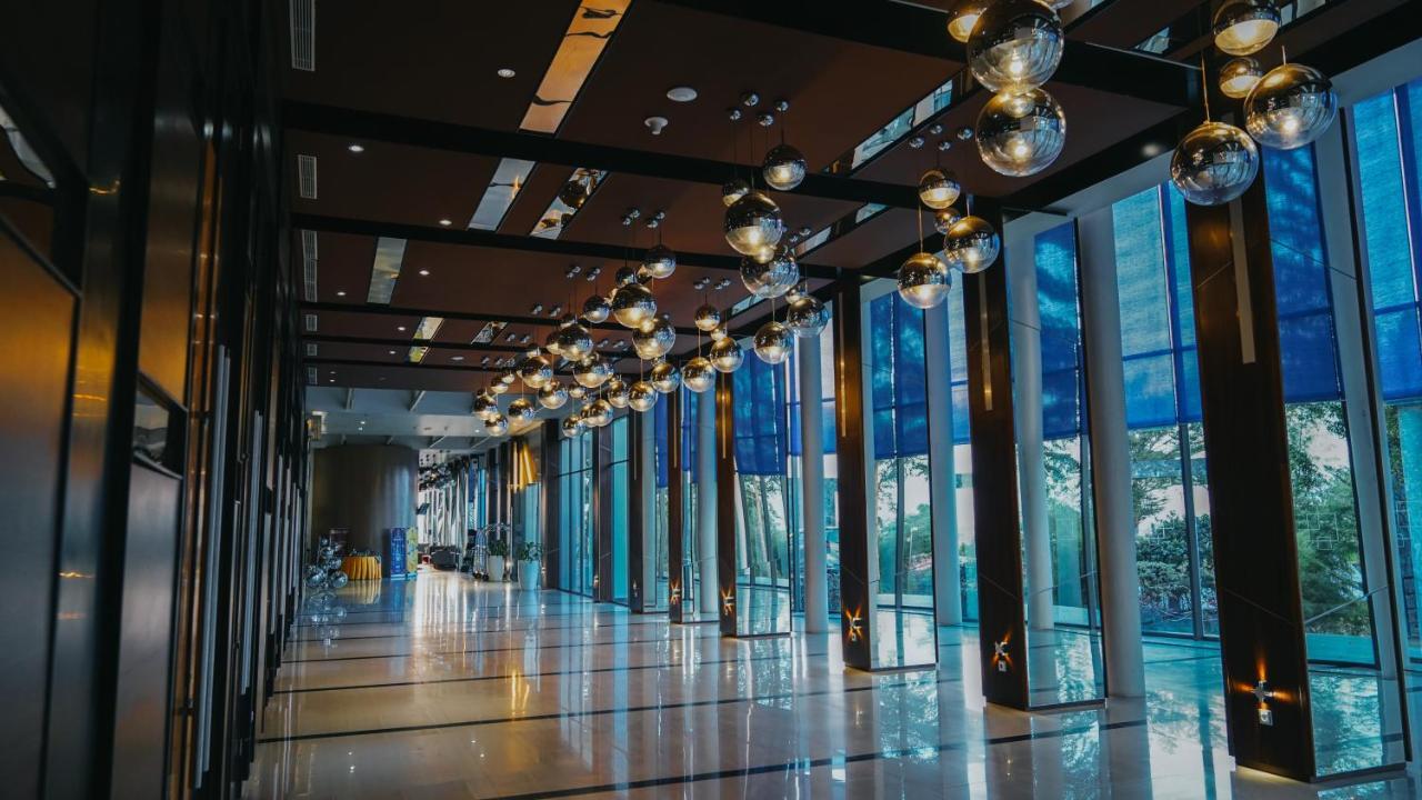 โนโวเทล บันจาร์มาซิน แอร์พอร์ต โฮเต็ล Hotel Banjarbaru ภายนอก รูปภาพ