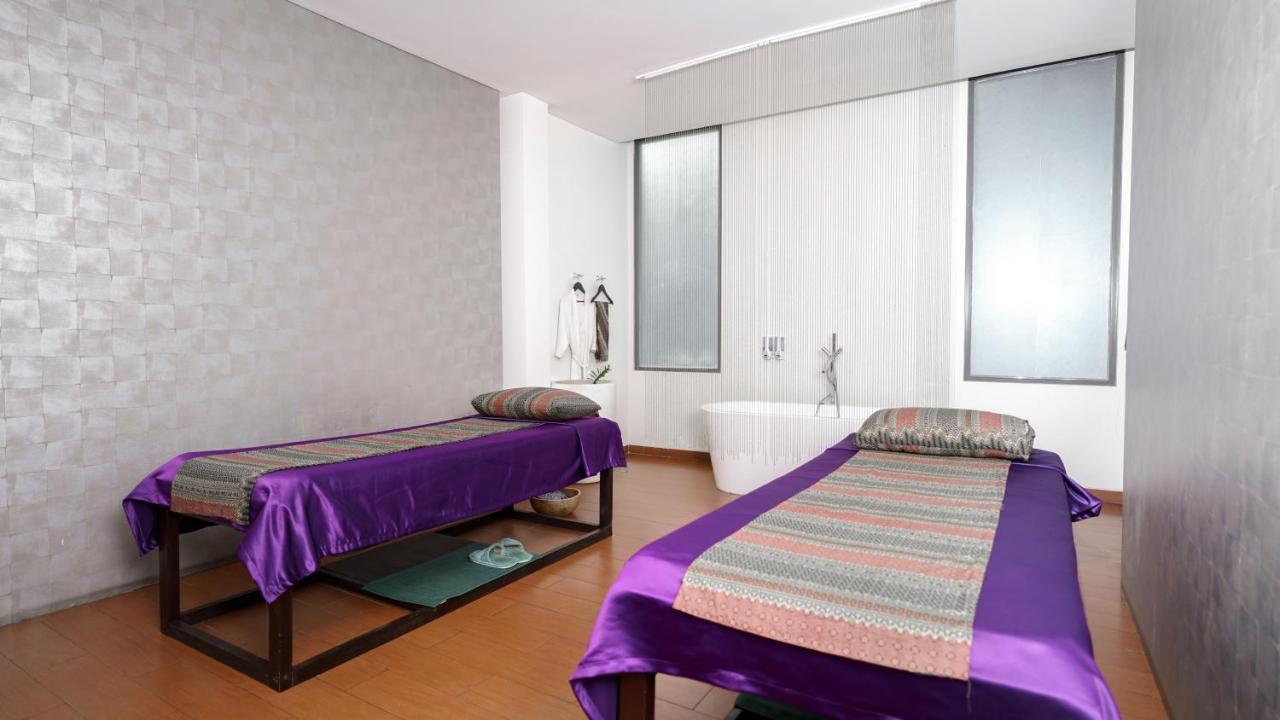 โนโวเทล บันจาร์มาซิน แอร์พอร์ต โฮเต็ล Hotel Banjarbaru ภายนอก รูปภาพ